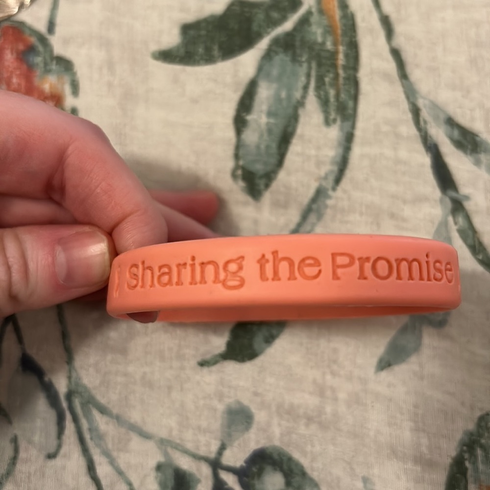 2 Bracelets - Picture 2 of 3